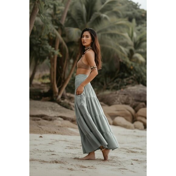 Sustainable Maxi Skirt in Sage - Stylish Boho Design with Pocket Convenience - Picture 4 of 6